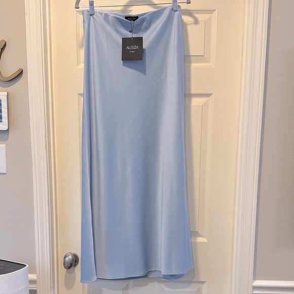 Aleeza Paris motif shimmer slip Skirt XLG - Picture 3 of 7